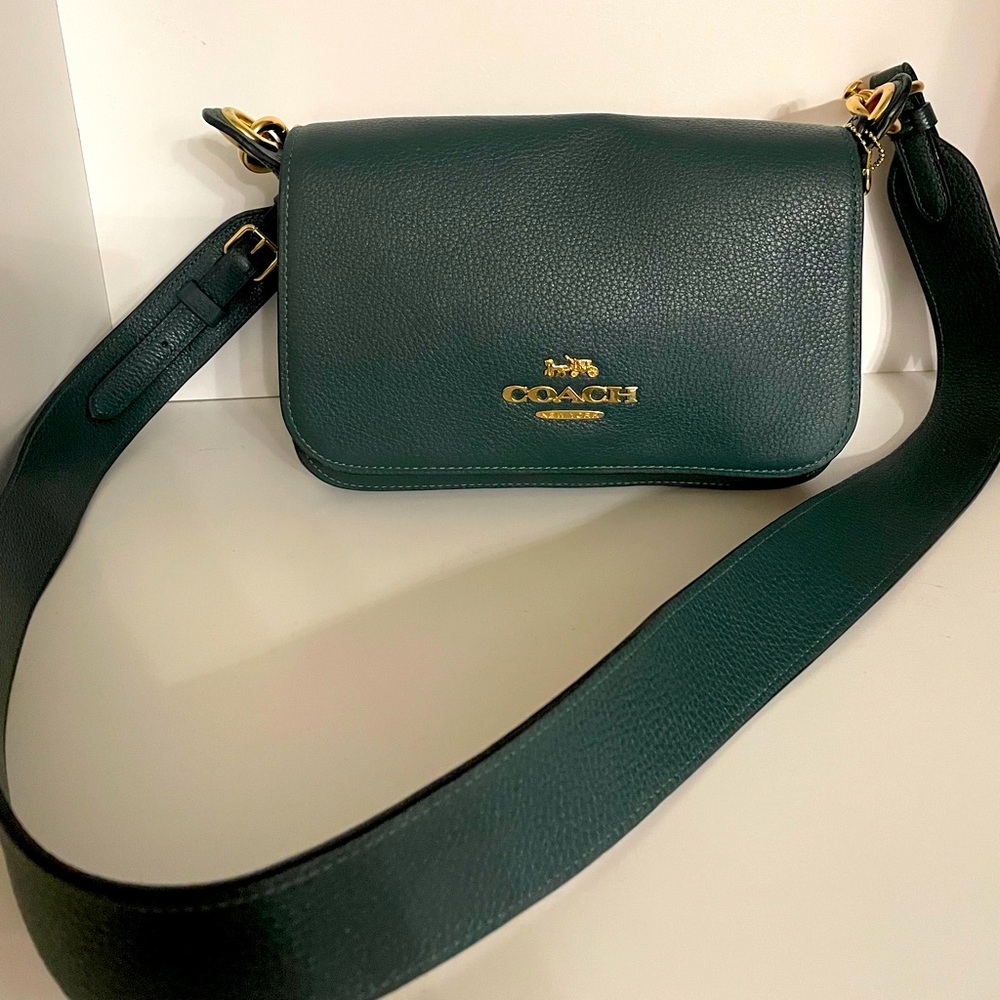 Coach purse. Crossbody or shoulder bag.